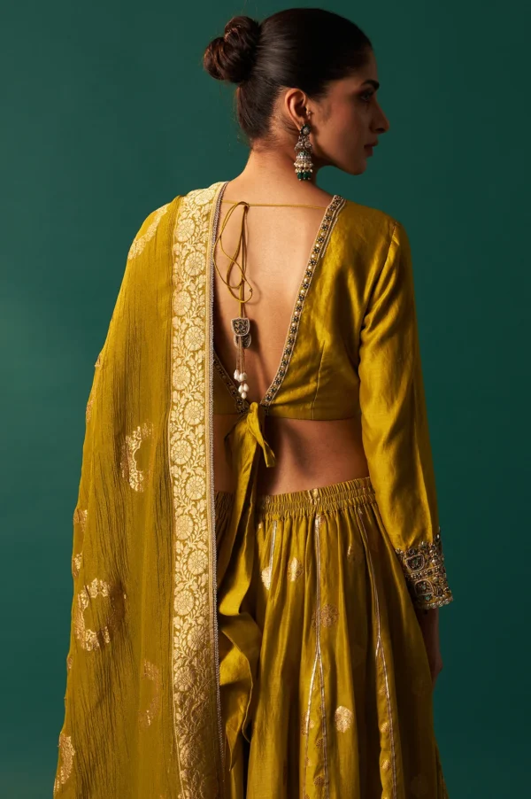 SP12836-223931_8 Green Embroidered Flared Cotton Blouse with Skirt and Dupatta Set